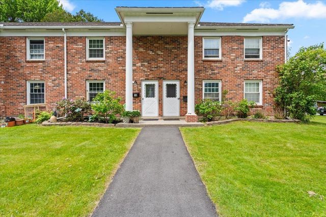 425 Dorset St Unit 10, South Burlington, VT 05403