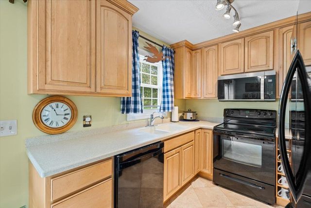 425 Dorset St Unit 10, South Burlington, VT 05403
