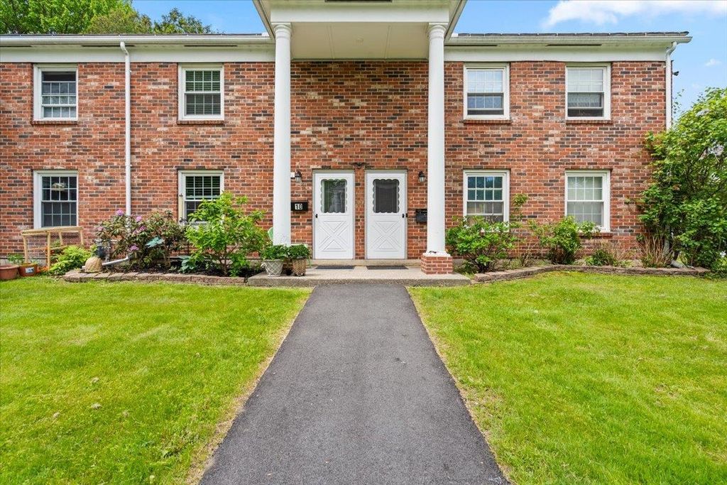 425 Dorset St Unit 10, South Burlington, VT 05403