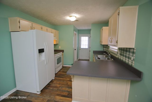 428 Susannah Ave, Bardstown, KY 40004