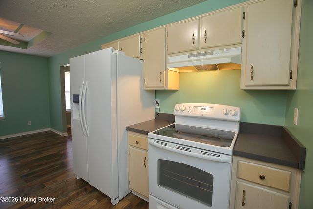 428 Susannah Ave, Bardstown, KY 40004
