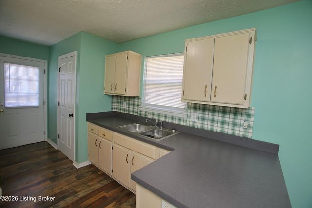 428 Susannah Ave, Bardstown, KY 40004