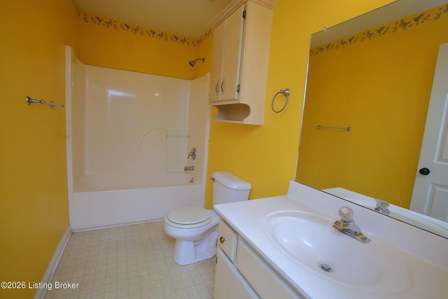 428 Susannah Ave, Bardstown, KY 40004