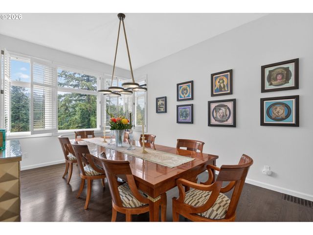 1941 Sw MONTGOMERY Pl, Portland, OR 97201