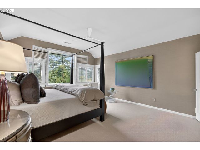 1941 Sw MONTGOMERY Pl, Portland, OR 97201