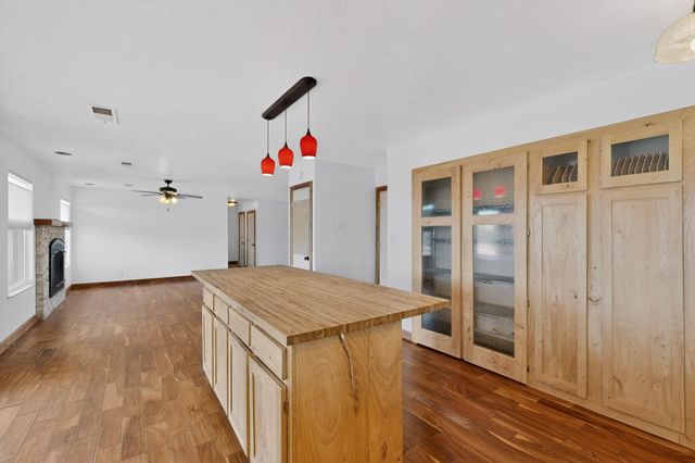 4430 Pumice Drive NE, Rio Rancho, NM 87124