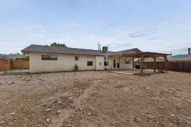 4430 Pumice Drive NE, Rio Rancho, NM 87124