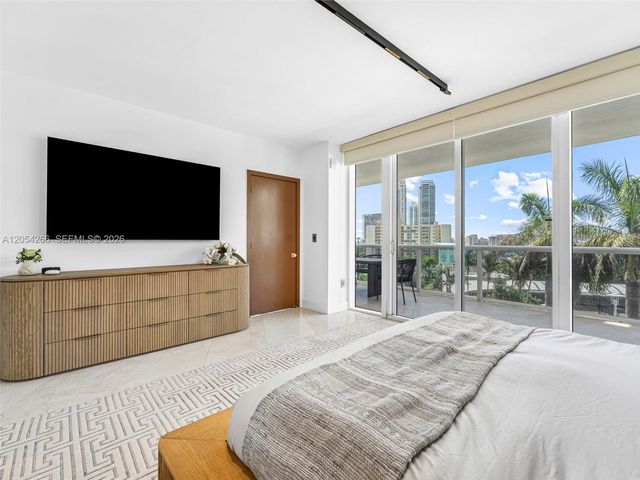 400 Alton Rd 808, Miami Beach, FL 33139