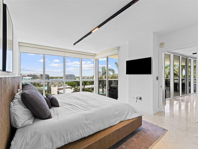 400 Alton Rd 808, Miami Beach, FL 33139