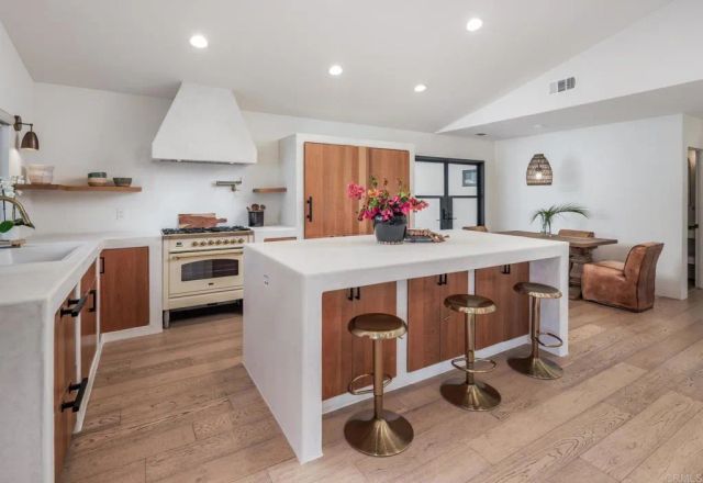 1890 Basswood Avenue, Carlsbad, CA 92008