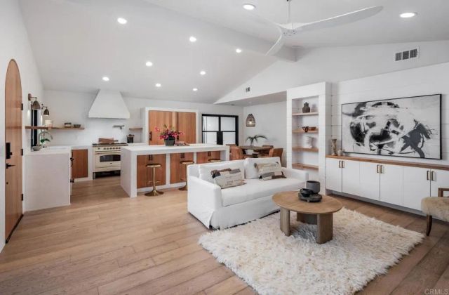 1890 Basswood Avenue, Carlsbad, CA 92008