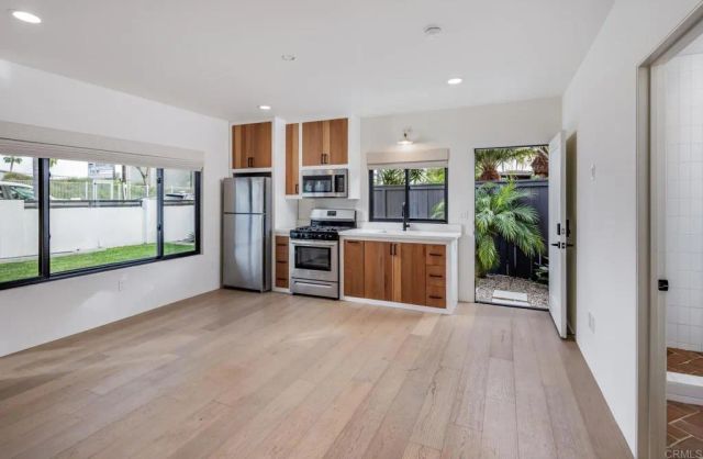 1890 Basswood Avenue, Carlsbad, CA 92008