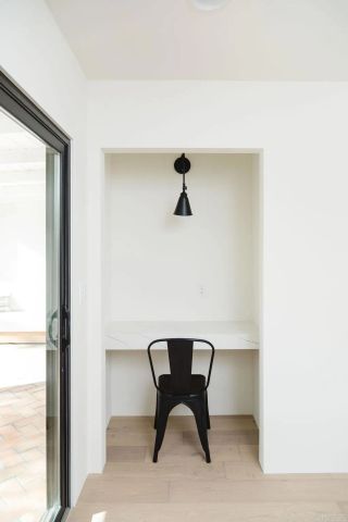 1890 Basswood Avenue, Carlsbad, CA 92008