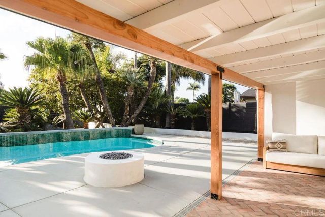 1890 Basswood Avenue, Carlsbad, CA 92008