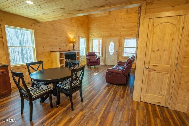 1131 Cherry Springs Lane, Trade, TN 37691