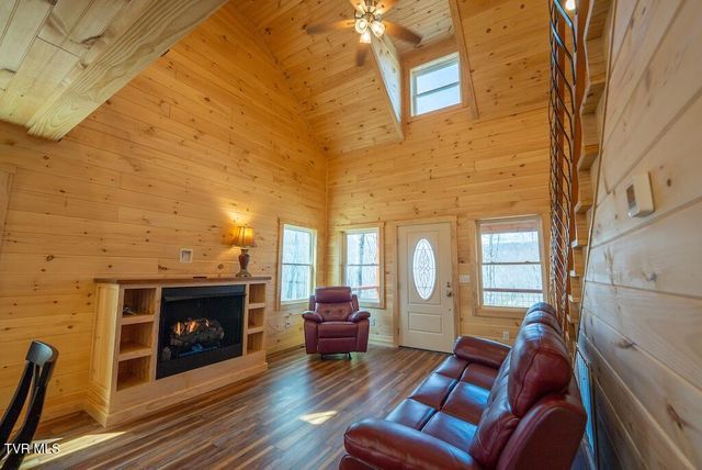 1131 Cherry Springs Lane, Trade, TN 37691