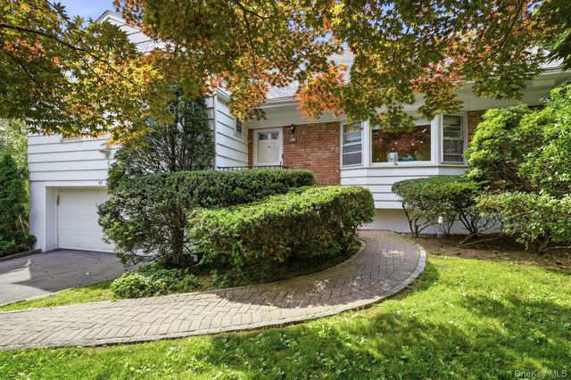 65 Lincoln Road, Scarsdale, NY 10583