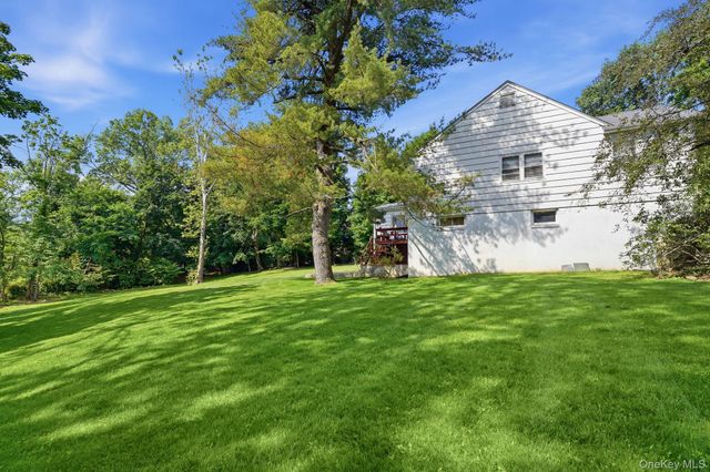 65 Lincoln Road, Scarsdale, NY 10583