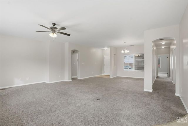 6017 Lakewood Shores Drive, Bakersfield, CA 93312