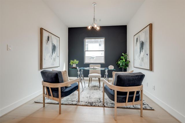 1312 Castle Court B, Houston, TX 77006