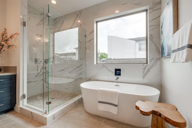 1312 Castle Court B, Houston, TX 77006