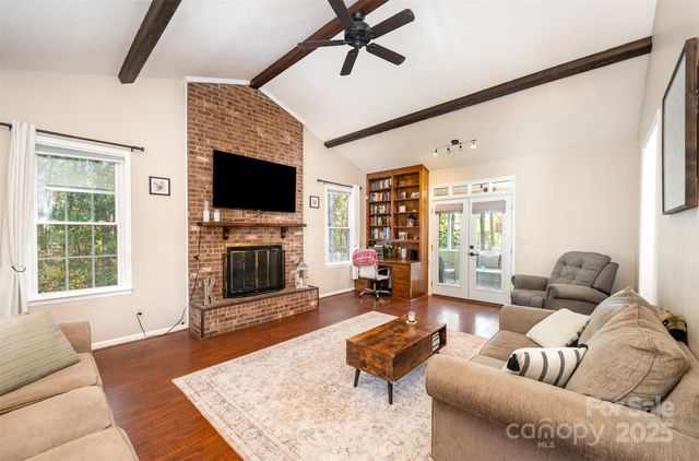 302 Nottingham Way, Wadesboro, NC 28170