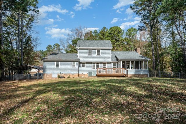 302 Nottingham Way, Wadesboro, NC 28170
