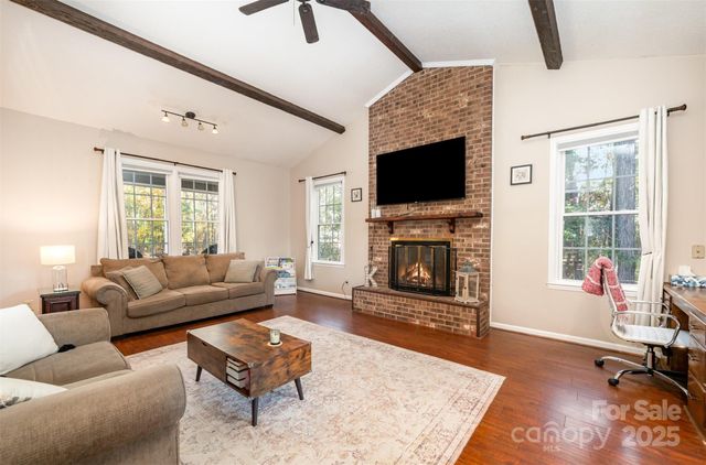 302 Nottingham Way, Wadesboro, NC 28170