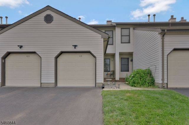 416 Willow Ct, Raritan Twp., NJ 08822