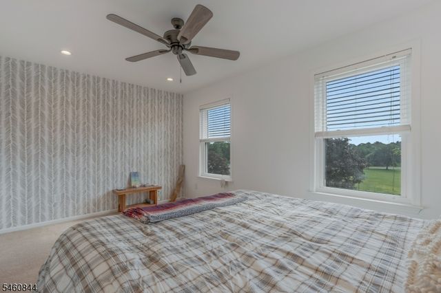 416 Willow Ct, Raritan Twp., NJ 08822