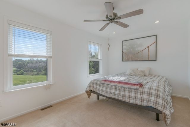 416 Willow Ct, Raritan Twp., NJ 08822