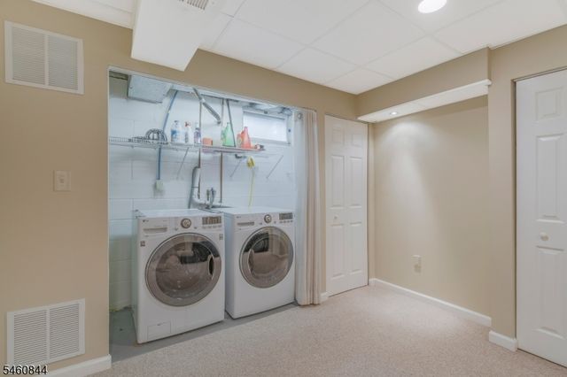 416 Willow Ct, Raritan Twp., NJ 08822