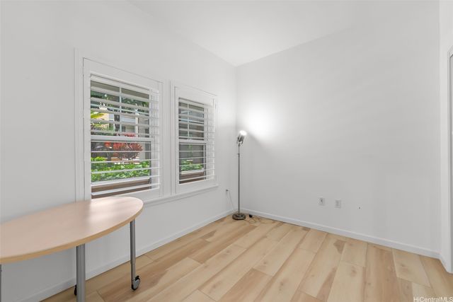 520 Lunalilo Home Road 8127, Honolulu, HI 96825
