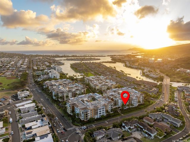 520 Lunalilo Home Road 8127, Honolulu, HI 96825