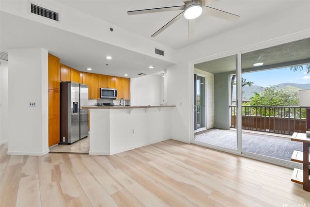 520 Lunalilo Home Road 8127, Honolulu, HI 96825