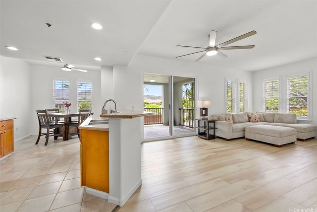 520 Lunalilo Home Road 8127, Honolulu, HI 96825