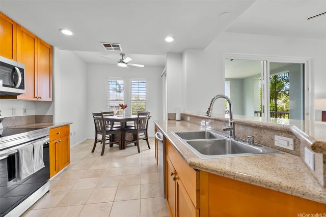 520 Lunalilo Home Road 8127, Honolulu, HI 96825