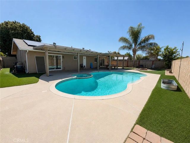 2652 S Arcadian Shores, Ontario, CA 91761
