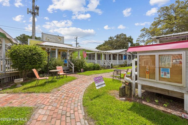 940 Parkway Road 197, Southport, NC 28461