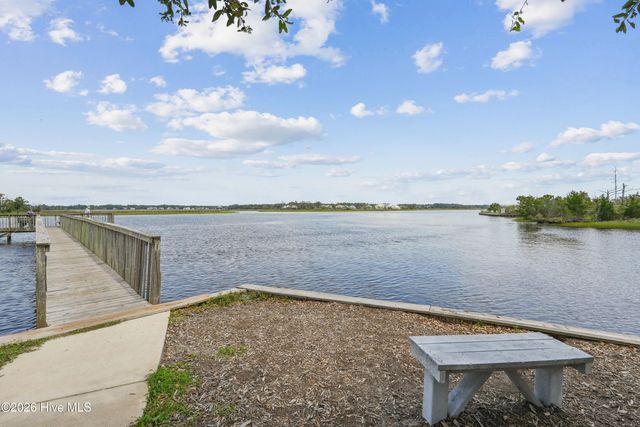940 Parkway Road 197, Southport, NC 28461