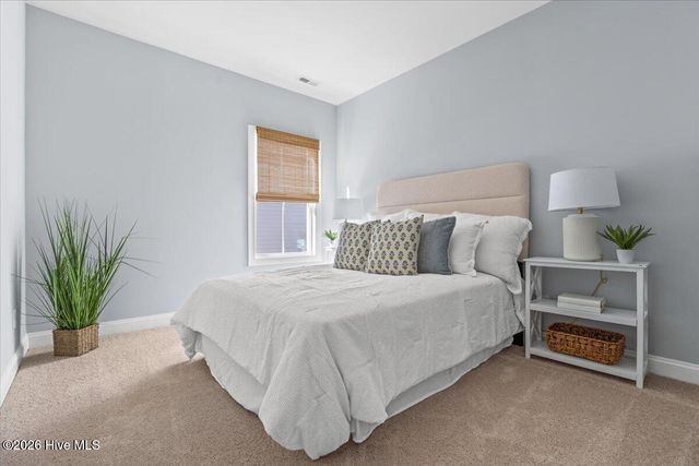 940 Parkway Road 197, Southport, NC 28461
