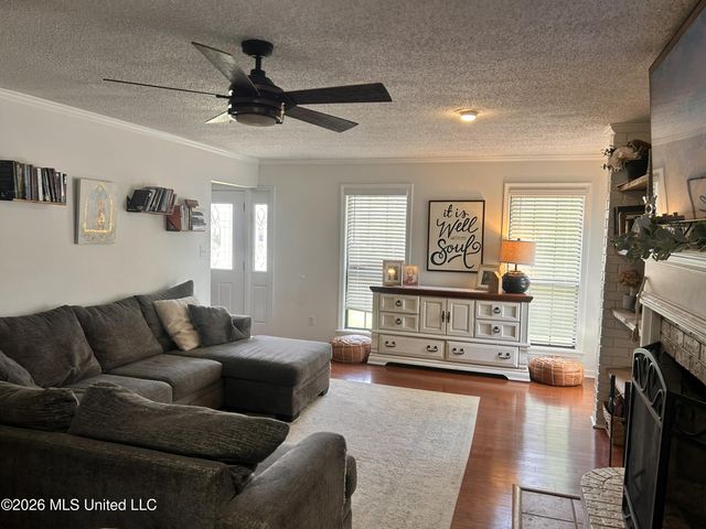 1309 Pascagoula Street, Pascagoula, MS 39567