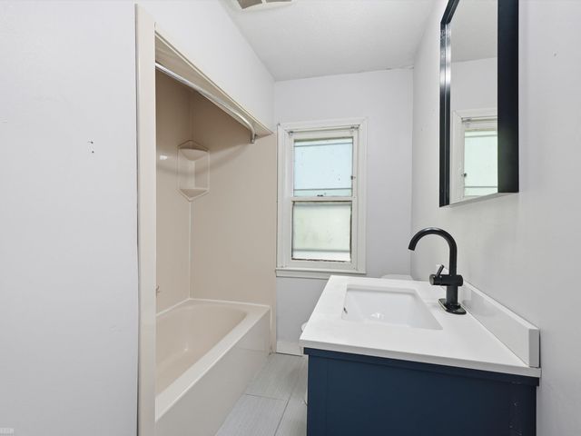 20212 Mada Avenue, Southfield, MI 48075