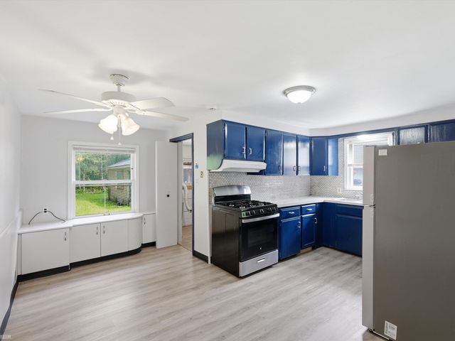 20212 Mada Avenue, Southfield, MI 48075