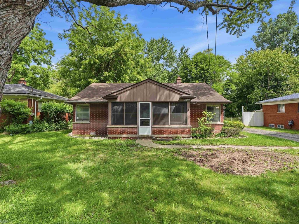 20212 Mada Avenue, Southfield, MI 48075