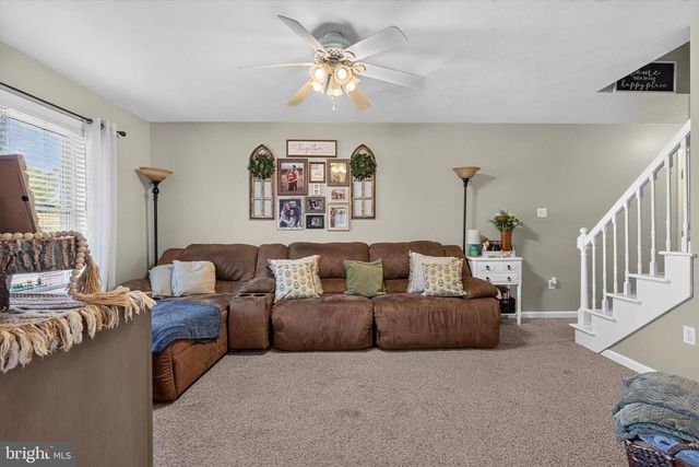 325 SHOOP LN, Halifax, PA 17032