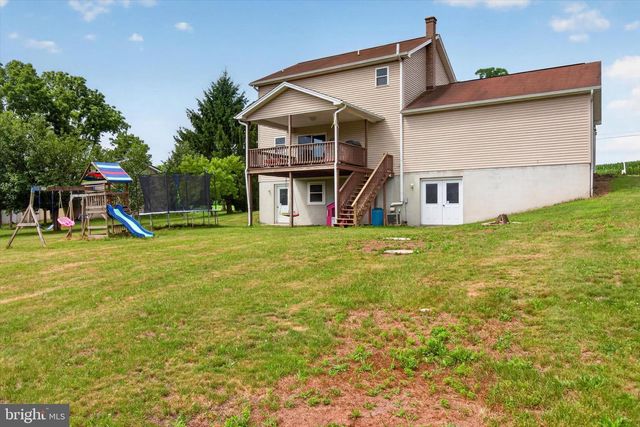 325 SHOOP LN, Halifax, PA 17032