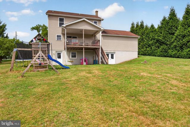 325 SHOOP LN, Halifax, PA 17032