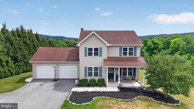 325 SHOOP LN, Halifax, PA 17032