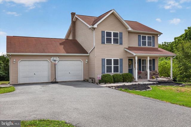 325 SHOOP LN, Halifax, PA 17032